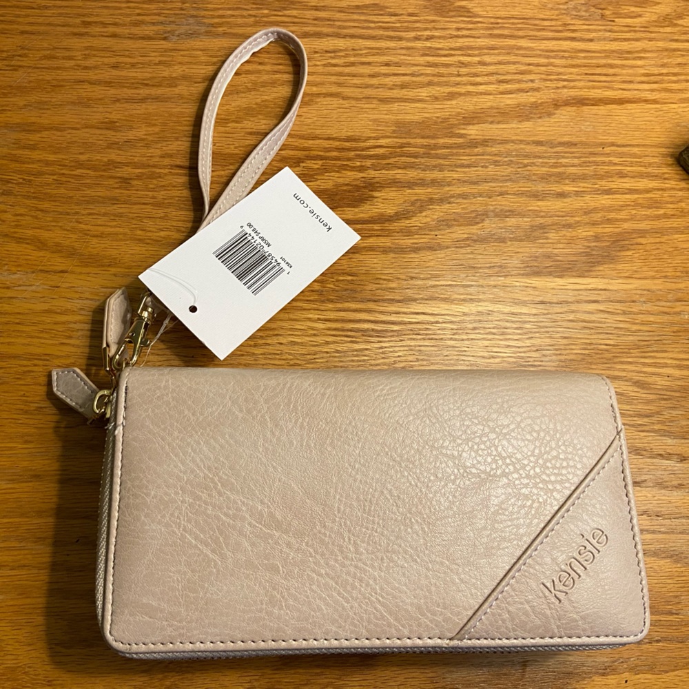 Kensie Pink Wristlet Bag